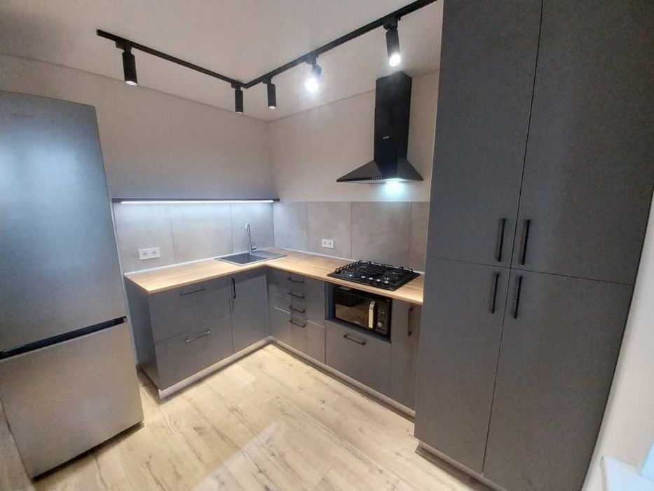 Однокімнатна квартира з євроремонтом на Садах-2.