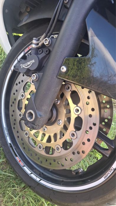 Motocykl Triumph Sprint ST 1050