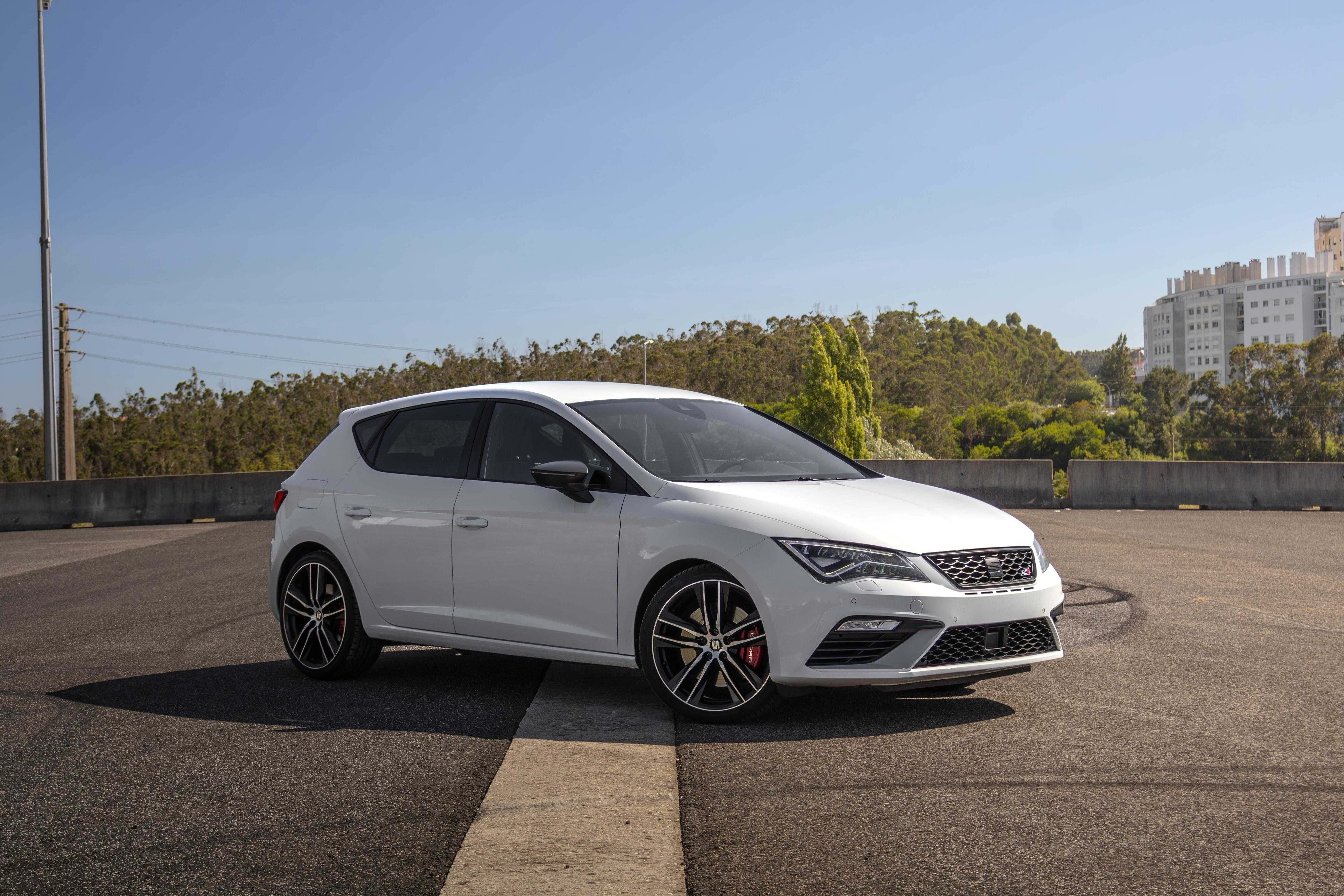 Seat Leon Cupra 300 | DSG | Pré OPF | Painel Digital