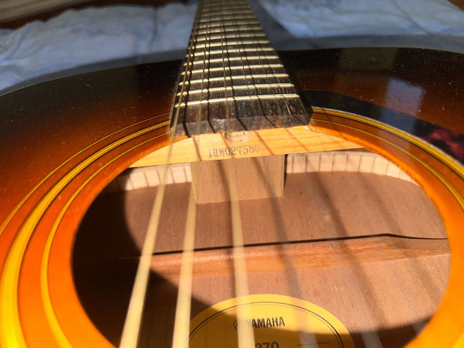 Gitara Yamaha F370