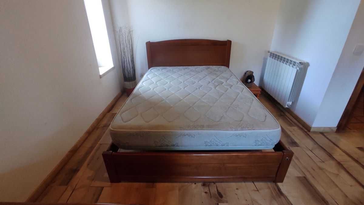 Cama de Casal de madeira+estrado+colchão