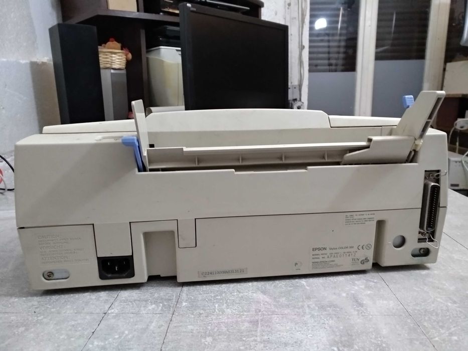 Принтер Epson Stylus color 300