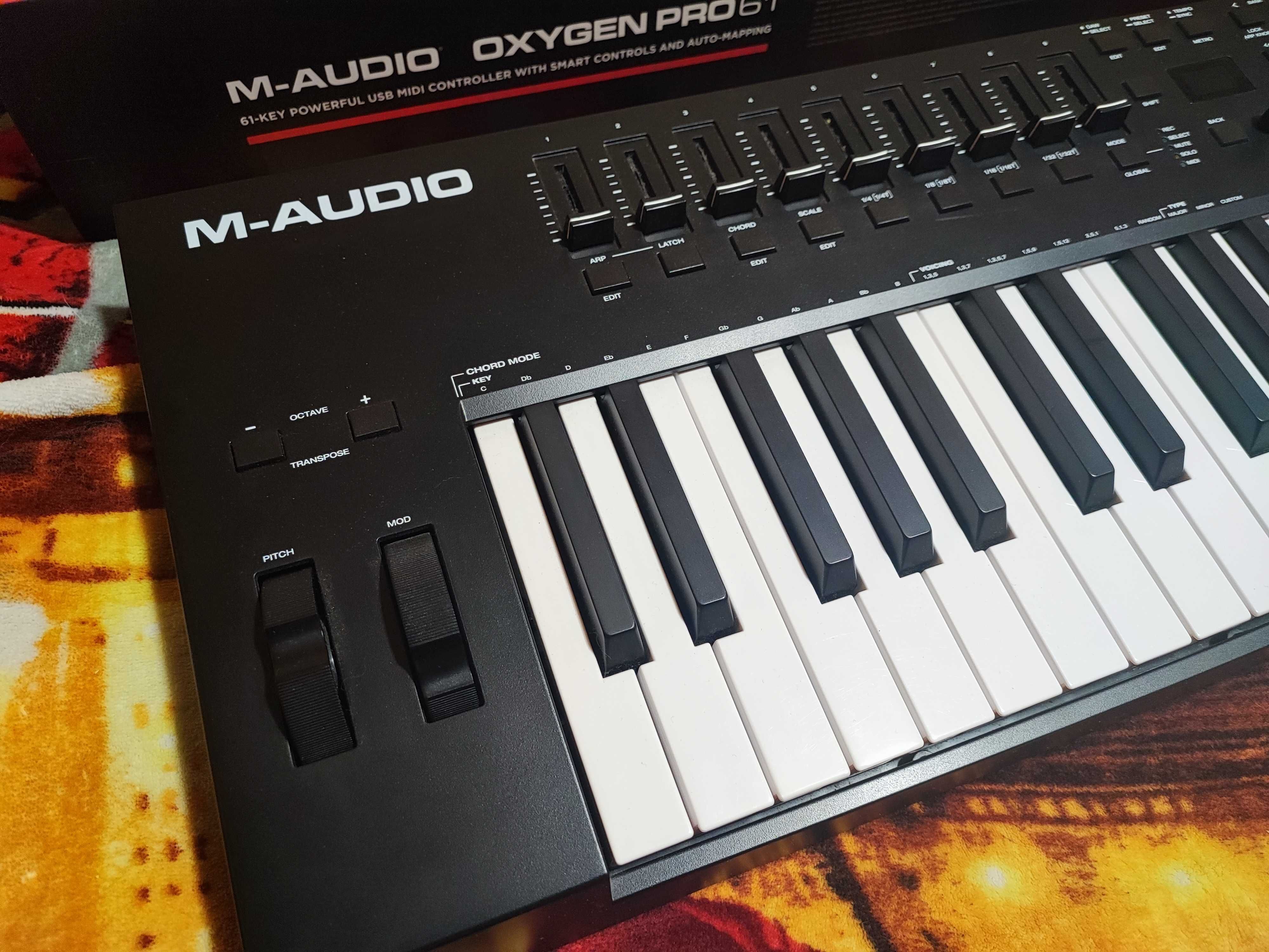 MIDI-клавіатура M-Audio Oxygen Pro 61 + педаль M-Audio SP-2