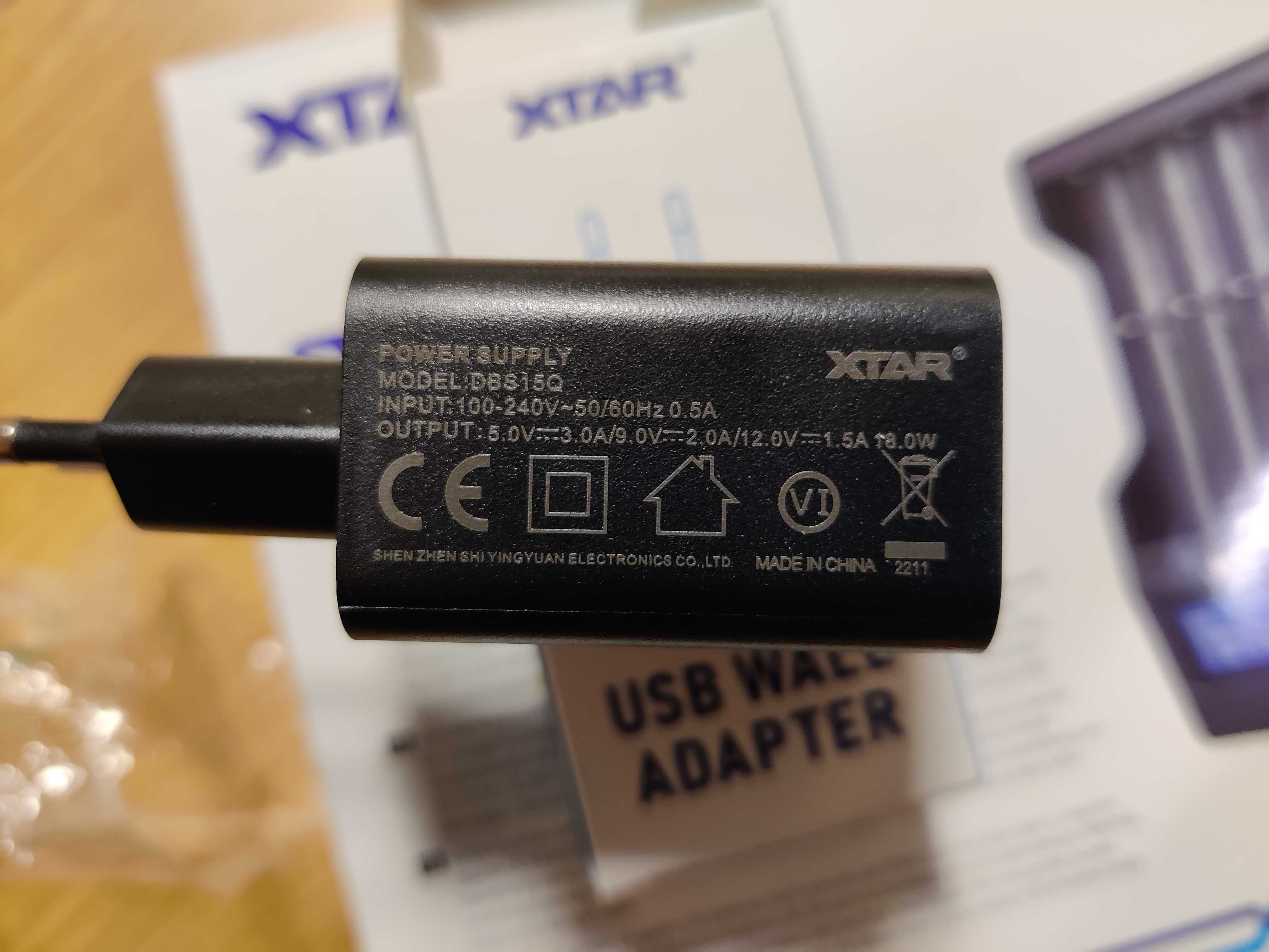 XTAR VC8 Зарядний пристрій на 8 елементів з Usb C з Блок Живлення XTAR