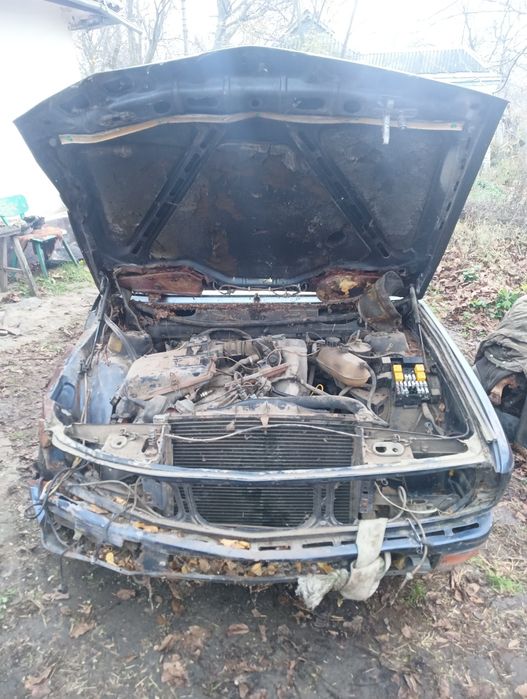 Продам BMW e28 целяком або по запчастинам