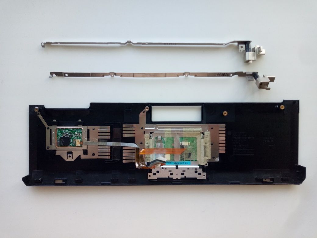 Палмрест ThinkPad T60p + петлі