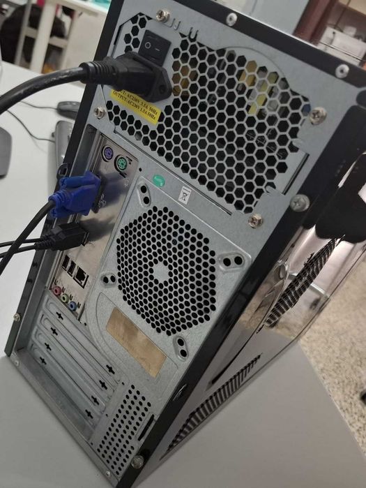 PC ASUS I3 Win11 + Monitor + Teclado + Rato - 100% Funcional