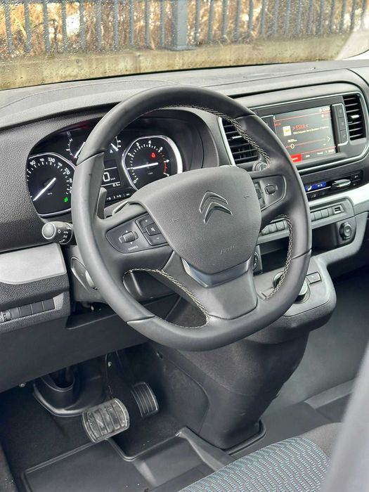 Bus 8osobowy Citroen Space Tourer 2025 wypożyczalnia busy osobowe -10%
