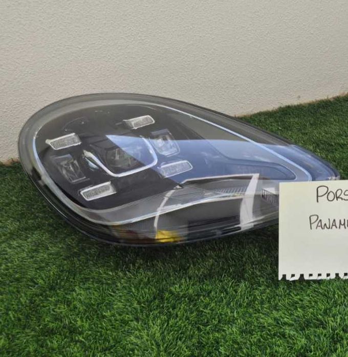 Farol Dianteiro Direito LED Porsche Panamera 971