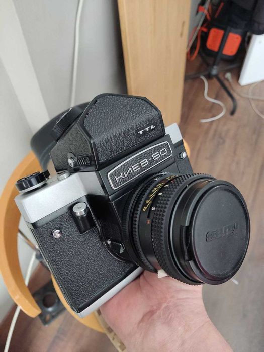 Фотоапарат Київ-60 TTL з обєктивом МС Волна-3           ТУ 3-3.1813-84
