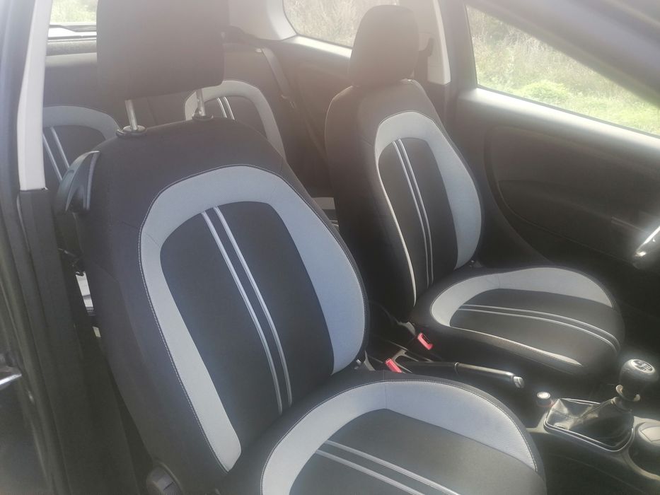 Fiat grande punto 2008r 1.4 benzyna 141tys km giugiaro