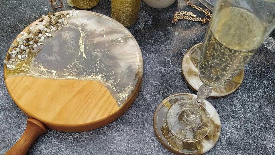 Кухонный набор доска и две подставки