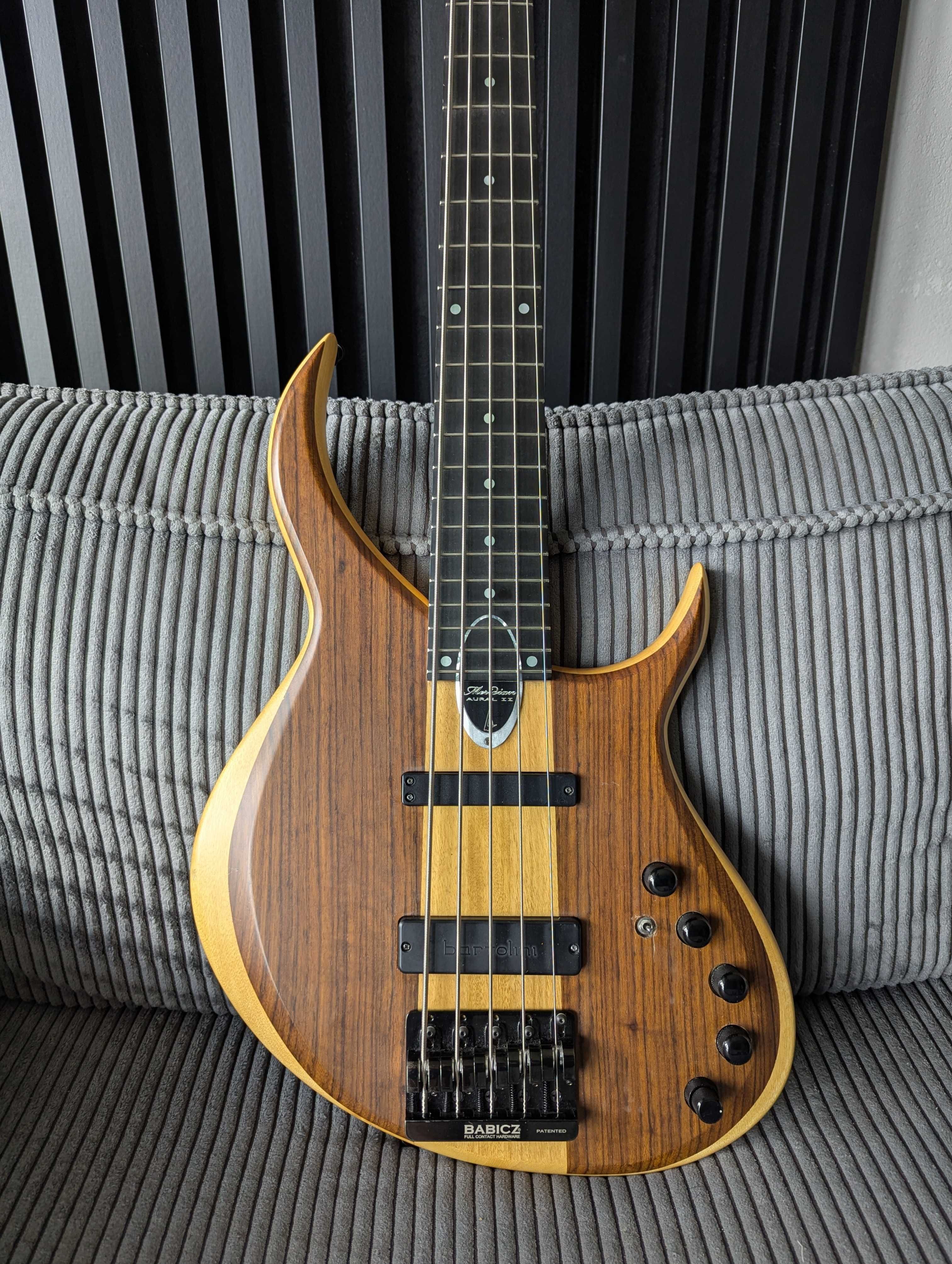 Meridian Aural II - włoski butik