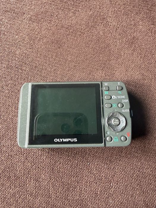 Aparat cyfrowy vintage Olympus M Digital 600