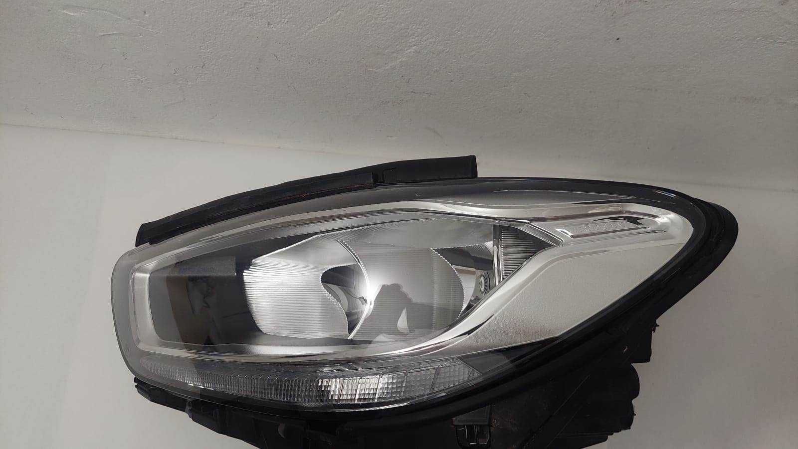 Lampa lewa MERCEDES B-KLASA W247