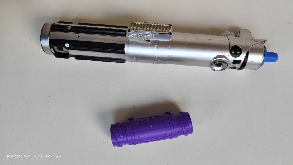 Sprzedam miecz świetlny Star Wars Hasbro niebieski składany