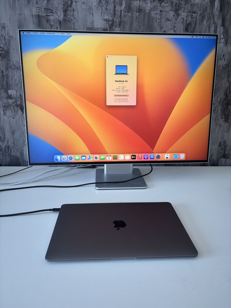 Macbook air M1 ecrã partido