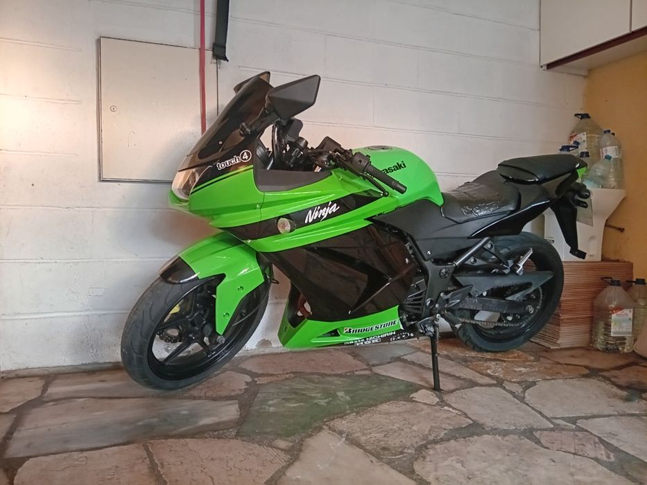 Kawasaki ninja 250 r