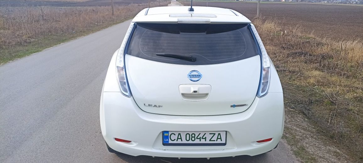 Nissan Leaf 2012рік