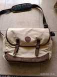 Mala tiracolo Timberland Messenger usado.
