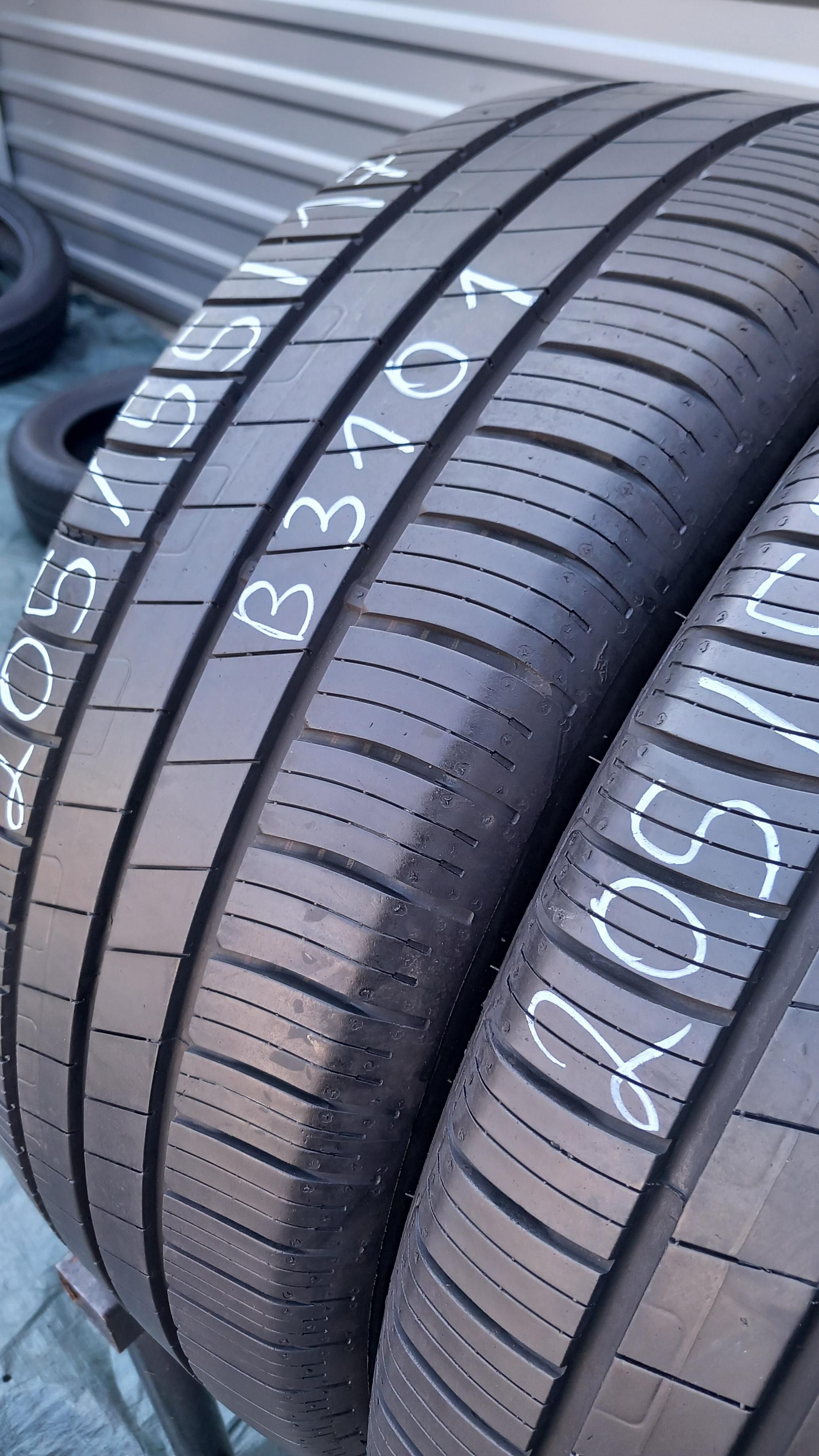 205/55/17 Goodyear Efficient Grip Performance 91V