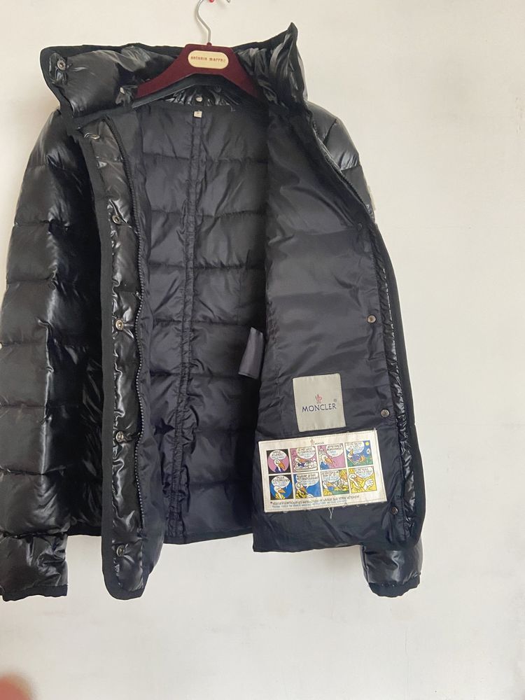 Moncler куртка