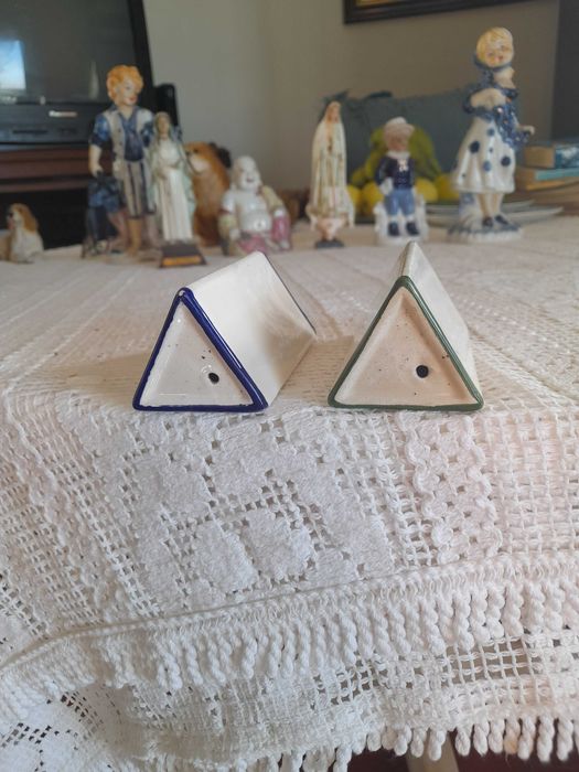 Figuras em porcelana antigas
