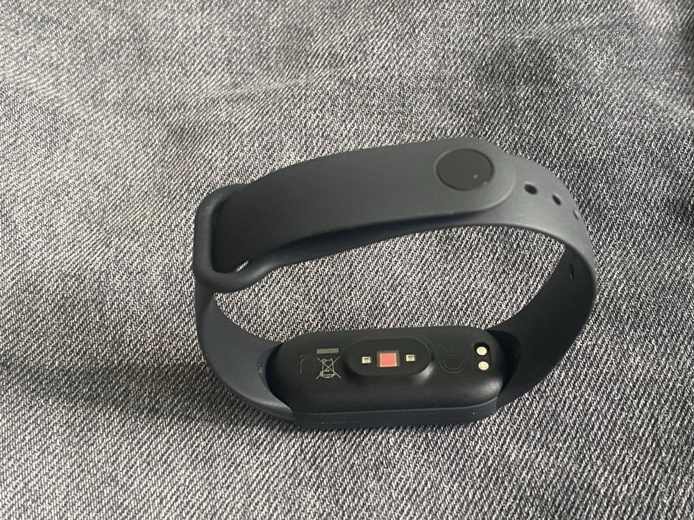 Xiaomi mi band 5 uszkodzony