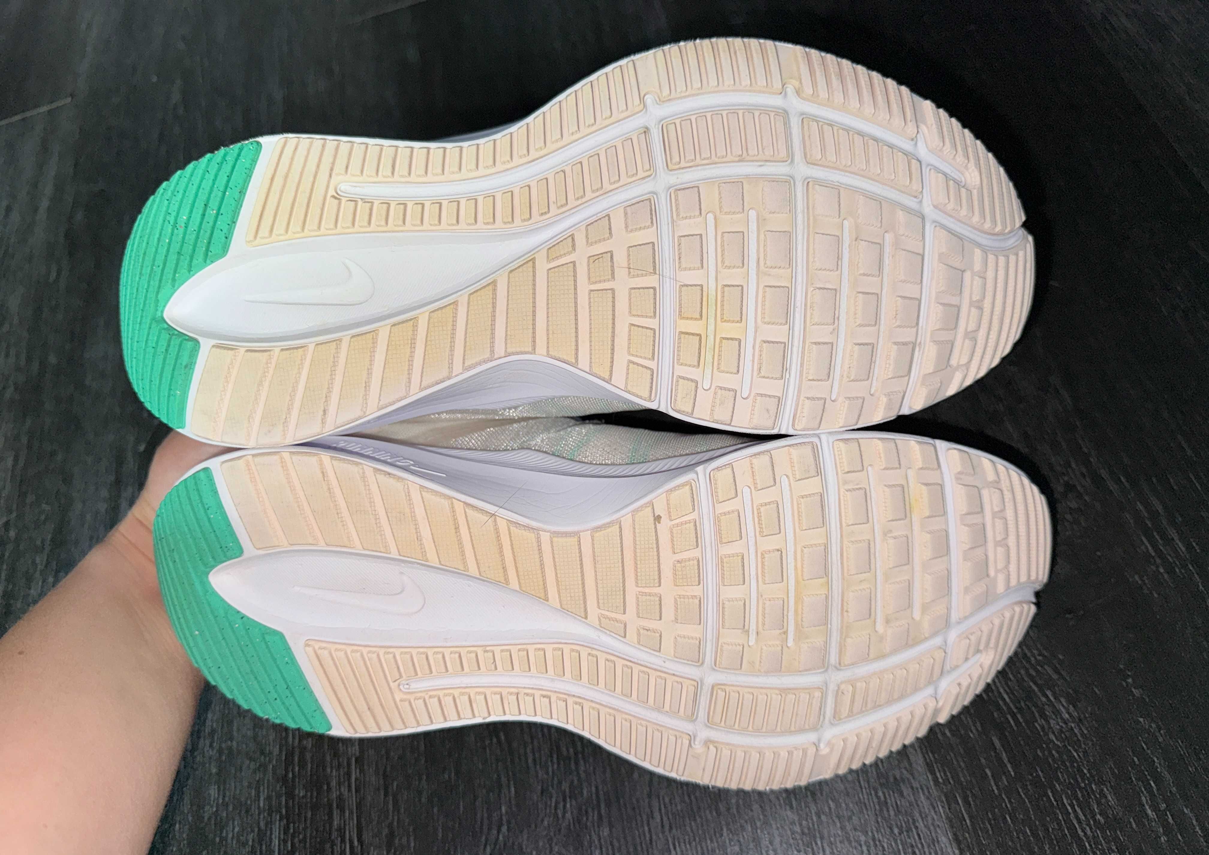 Легкі кросівки Nike Quest 4, оригінал, р-р 40,5, уст 26 см