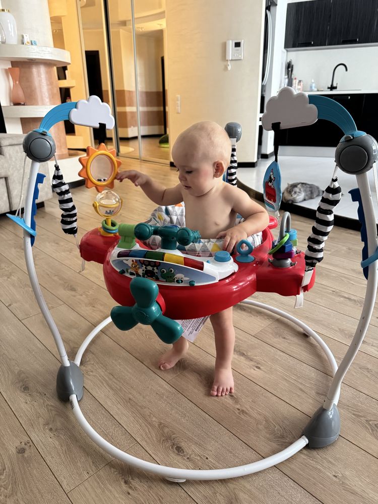 Развивающий центр Прыгунки 2 в 1 Fisherprice Chicco Baby Einstein