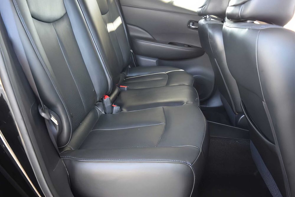 Nissan LEAF      2015