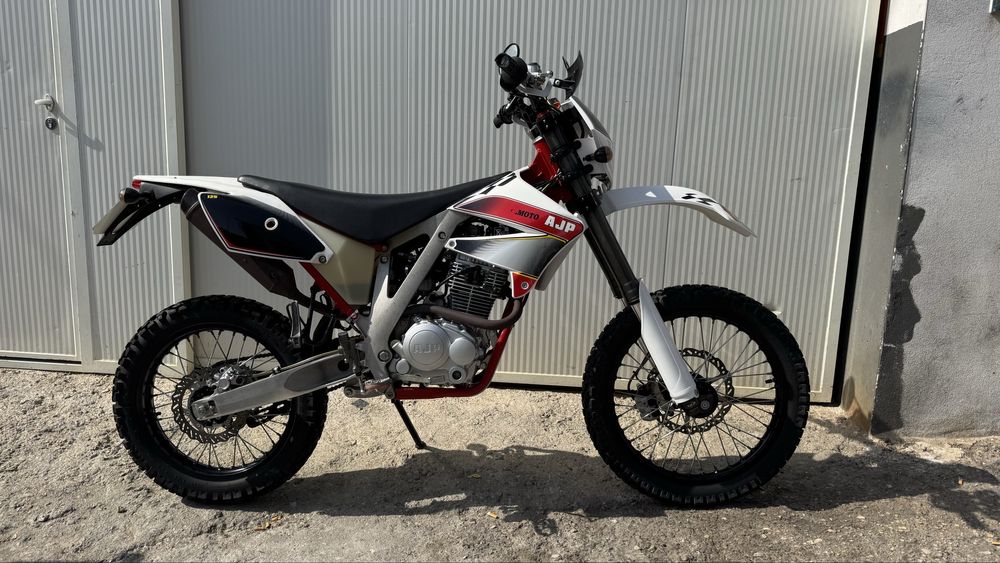 AJP PR3 125cc 2021