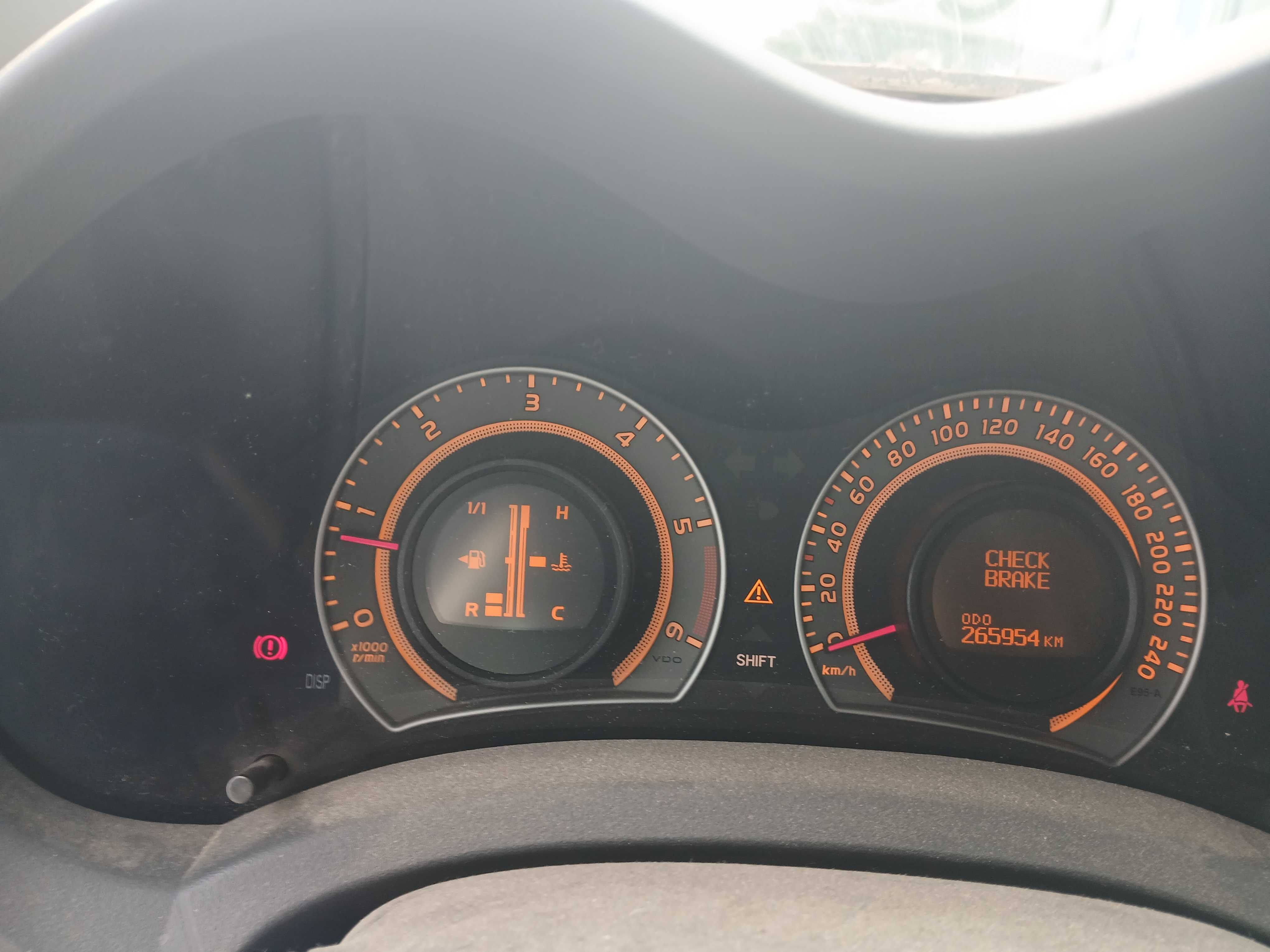 Toyota Auris 2,0 D4D (126Km),Klima, Alusy,