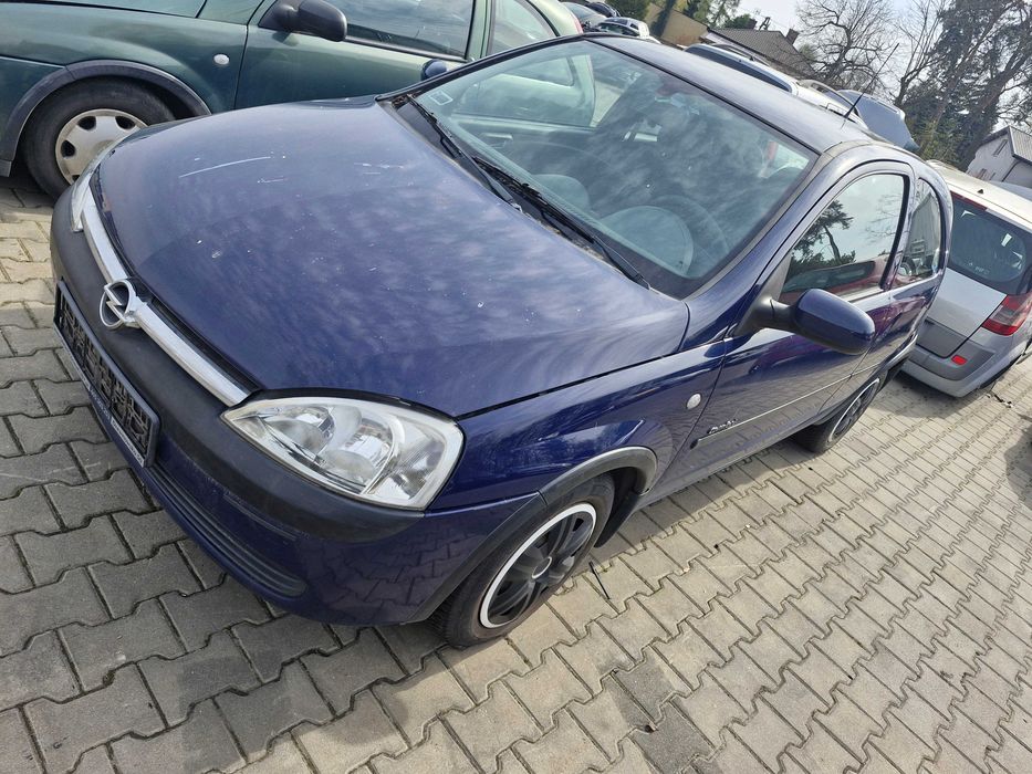 Opel Corsa C 1.7 diesel 75KM w całości na części #336