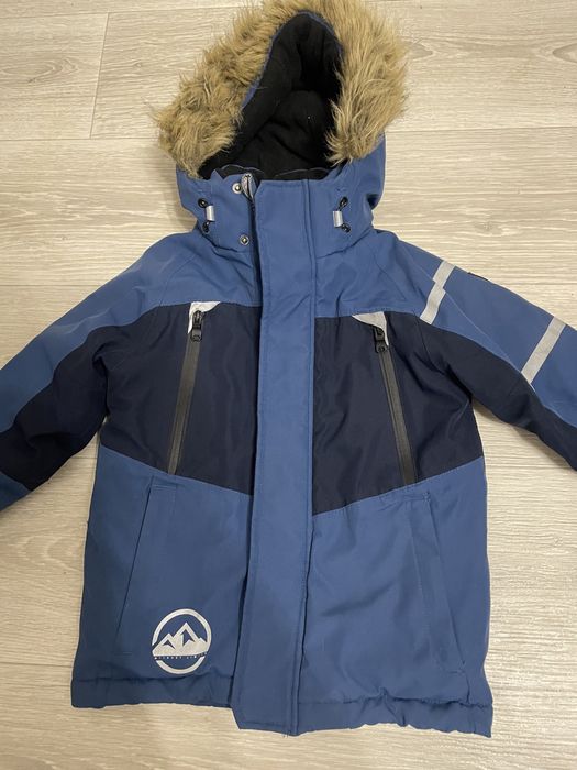 Зимова куртка на хлопчика 110