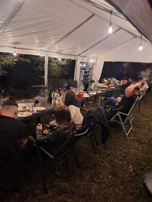 Namioty na każdą okazję  stoly krzesła