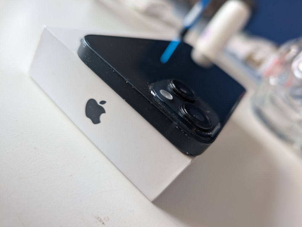 IPhone 14 128 GB, 85% baterii