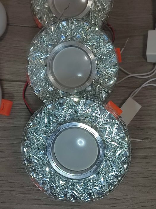 Точечные светильники б/у