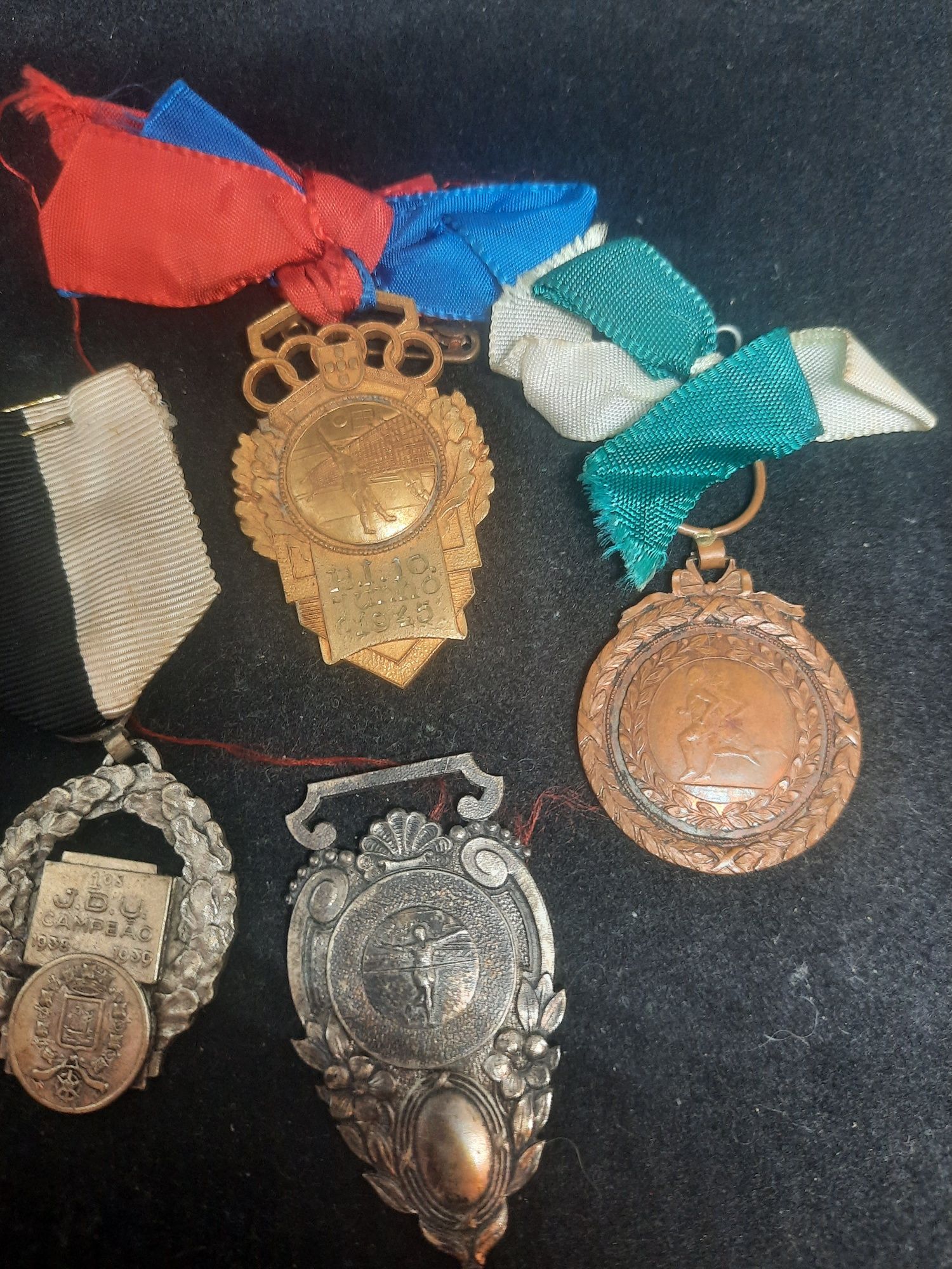 lote de medalhas condecorações 1938/1939/1945