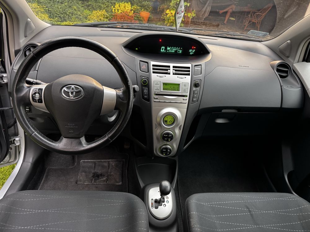 Toyota yaris 1.4 D-4D automat
