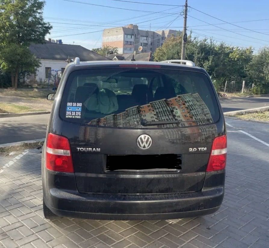 Продам VW Touran 2006 р на укр номерах гарна комплектація