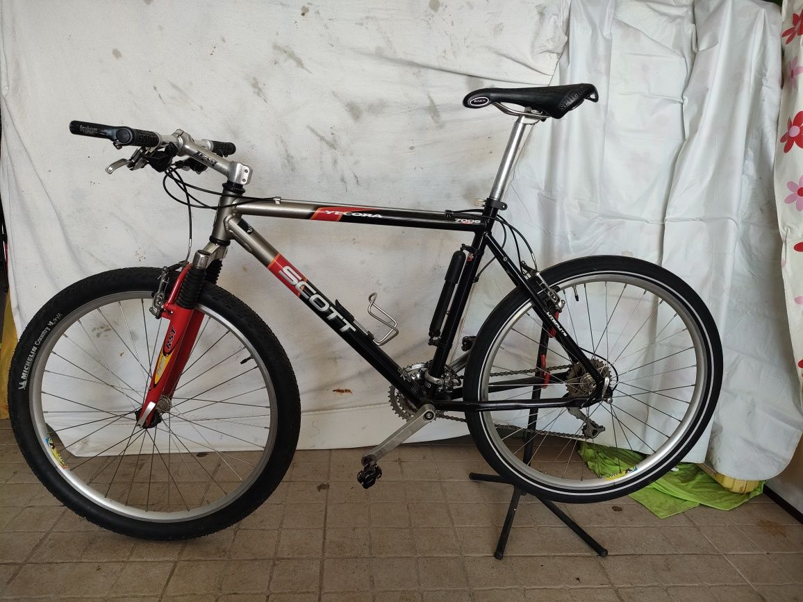 Bicicleta scott btt
