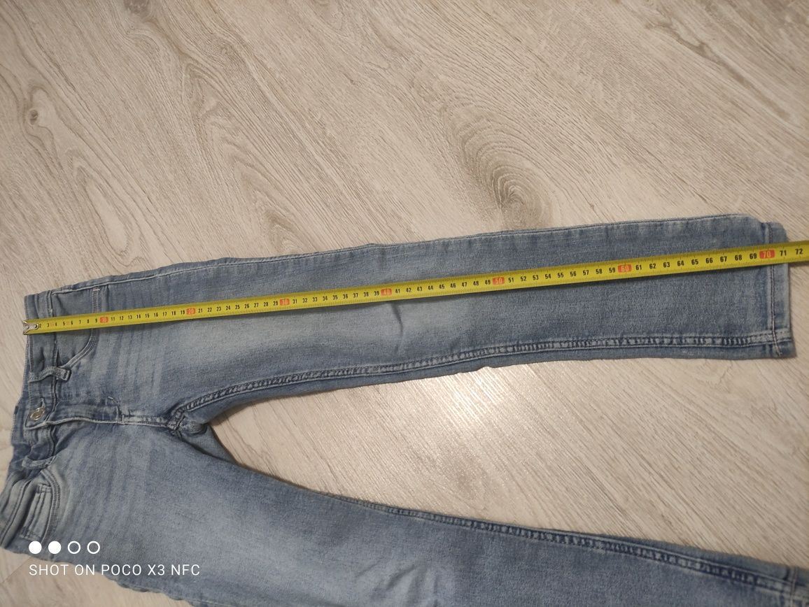 Spodnie jeansowe rurki