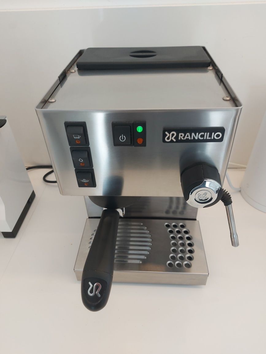 Ekspres Rancilio Silvia V6