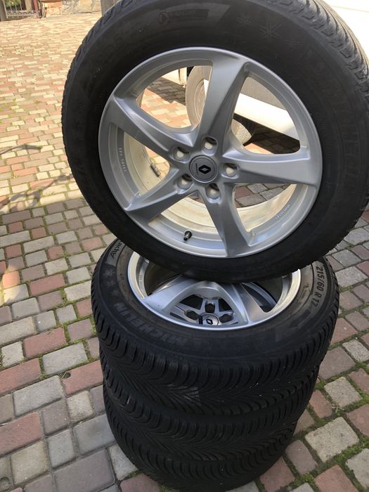 Комплект дисків з колесами Trafic Vivaro LK 114.3 215/60 R17
