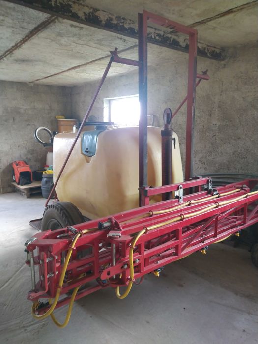 Opryskiwacz ciągany Ślęza