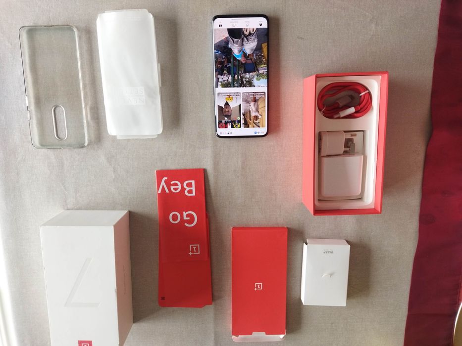One plus One 7 PRO na caixa como novo.Melhor que Samsung Xiaomi Iphone