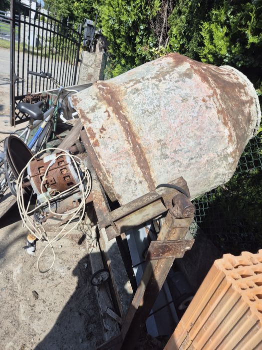 Betoniarka 200l duża