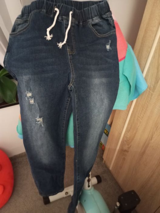 Spodnie dżinsowe damskie nowe