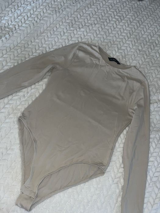 Боді в стилі skims